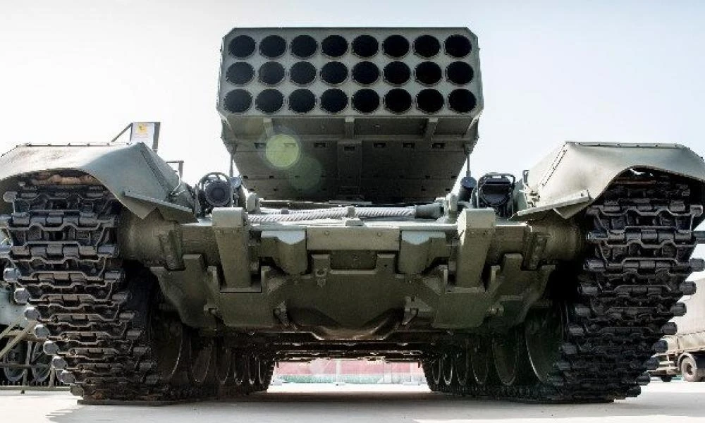 Δεν πρόλαβαν να χωνέψουν το TOS-1 οι Ουκρανοί και οι Ρώσοι ξεκίνησαν ήδη τη παραγωγή του νέου TOS-3 Dragon